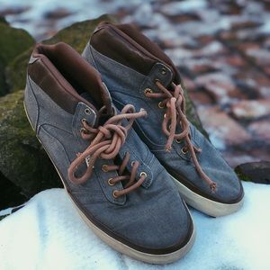 Grey and brown leather men’s vans